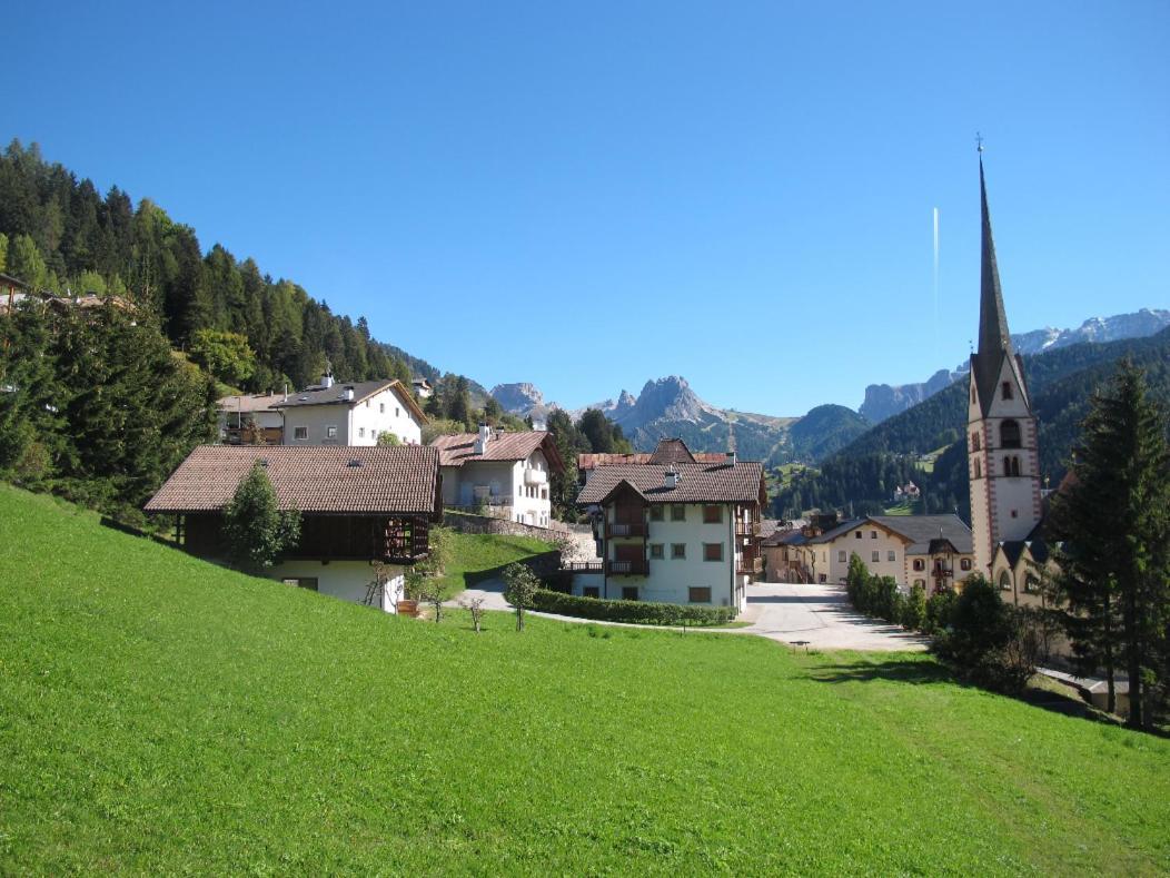 Villa Ula Verda- Apartments Marianna Santa Cristina Val Gardena المظهر الخارجي الصورة